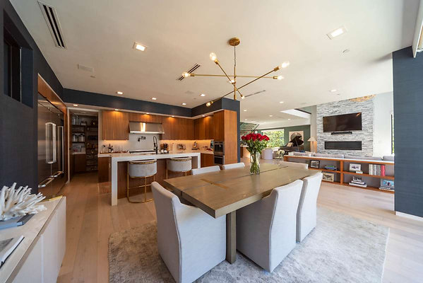 13257 dining 4