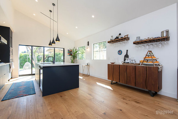 huge-open-concept-suburban-modern-farmhouse-21 huge-open-concept-suburban-modern-farmhouse-21