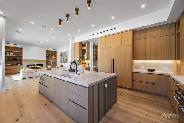 golden-hour-modern-retreat-48