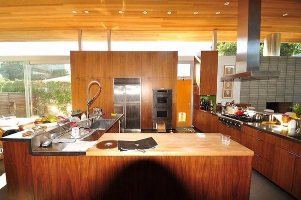Riley House -  Mar Vista
