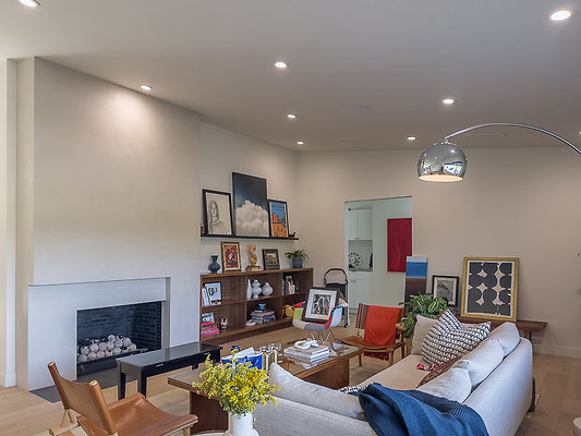 17-medvedhouse 25 jpg 17-medvedhouse 25 jpg