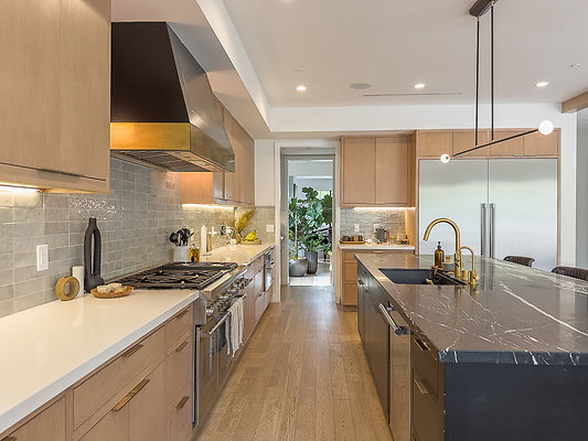 34-smokeyhouse 40 jpg