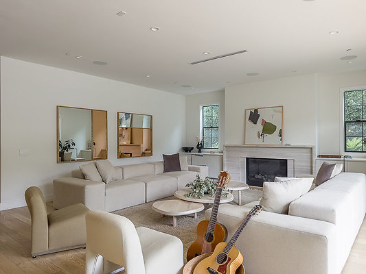 27-smokeyhouse 56 jpg