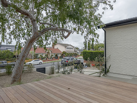 6-smokeyhouse 13 jpg