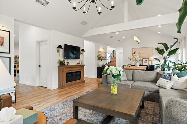 UNIVERSAL-C233-PORTERRANCH-15